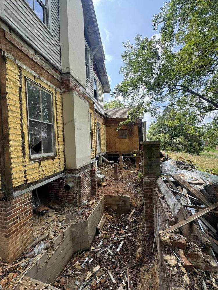 The boarding house before the renovation