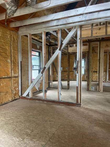 Temporary bracing during the repair