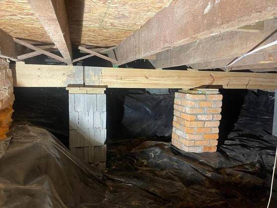 New girder spanning the crawl space